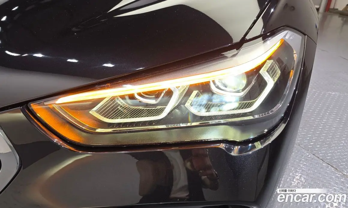 BMW X1 2022 2.0 автомат (гидро), фото 8