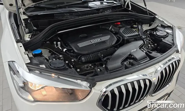 BMW X1 2022 2.0 автомат (гидро), миниатюра 6