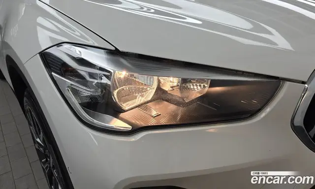 BMW X1 2022 2.0 автомат (гидро), миниатюра 8