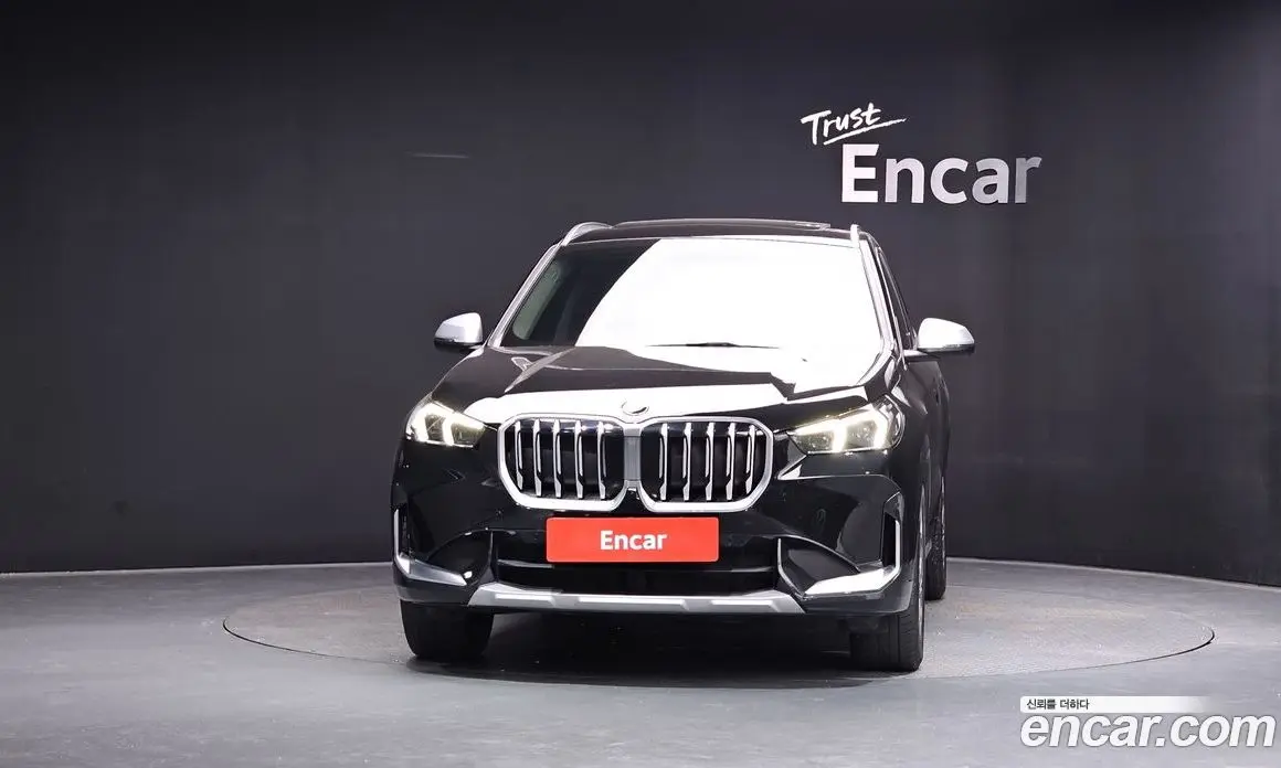 BMW X1 2024 2.0 автомат (гидро), фото 3