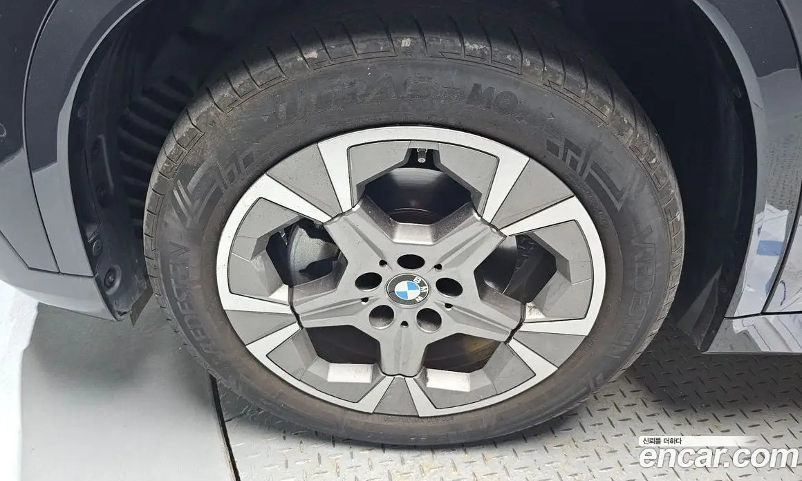 BMW X1 2024 2.0 автомат (гидро), фото 5