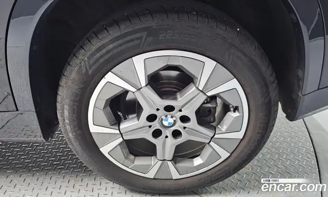 BMW X1 2024 2.0 автомат (гидро), миниатюра 7