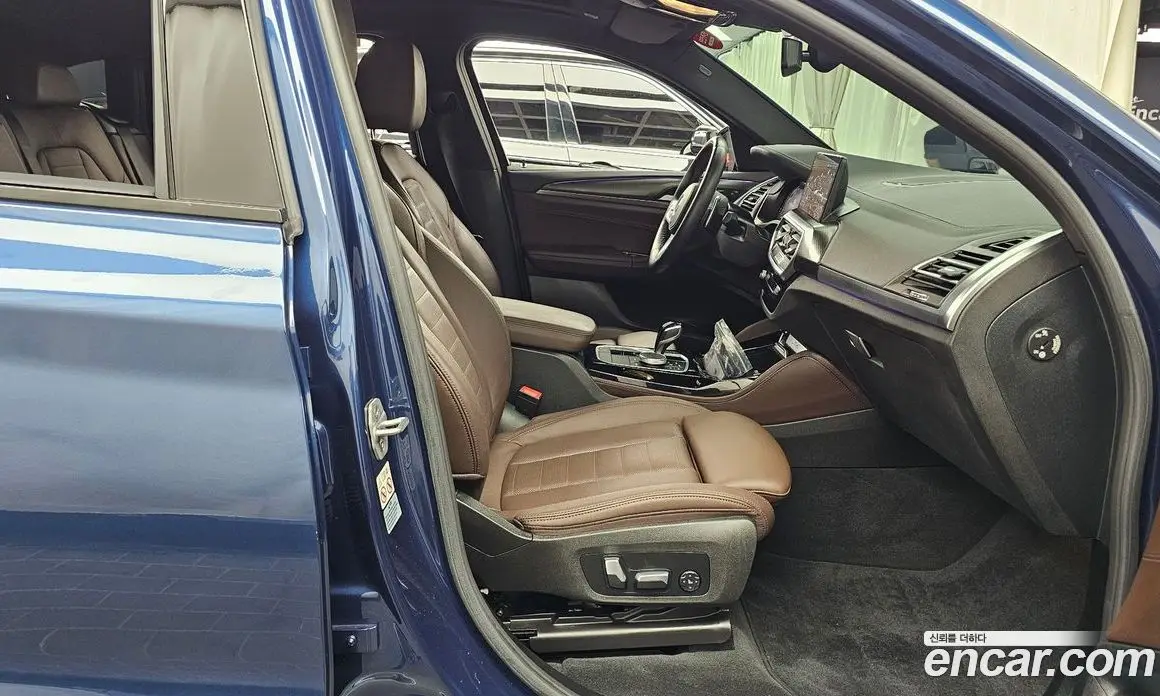 BMW X4 2023 2.0 автомат (гидро), фото 17