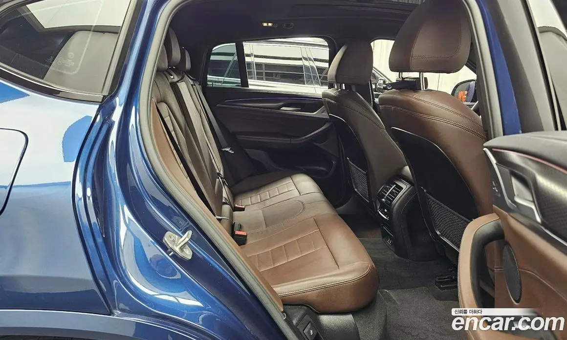 BMW X4 2023 2.0 автомат (гидро), фото 18
