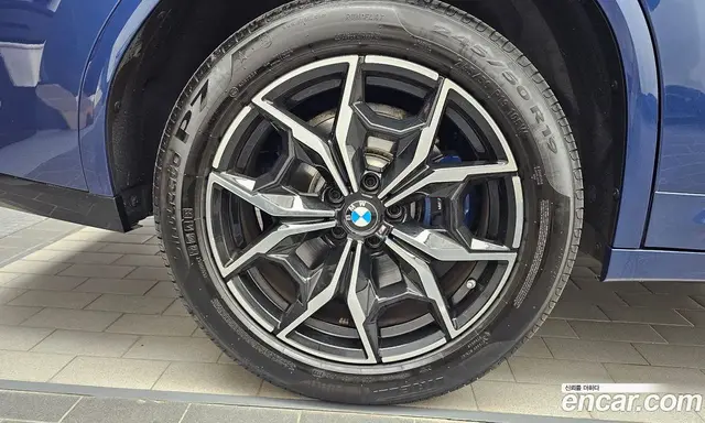 BMW X4 2023 2.0 автомат (гидро), миниатюра 5