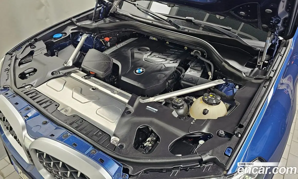 BMW X4 2023 2.0 автомат (гидро), фото 6