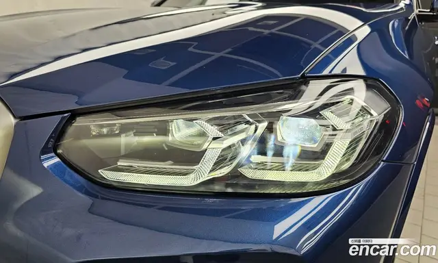 BMW X4 2023 2.0 автомат (гидро), миниатюра 8