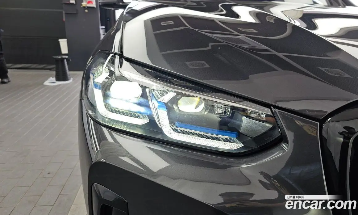 BMW X4 2024 3.0 автомат (гидро), фото 8