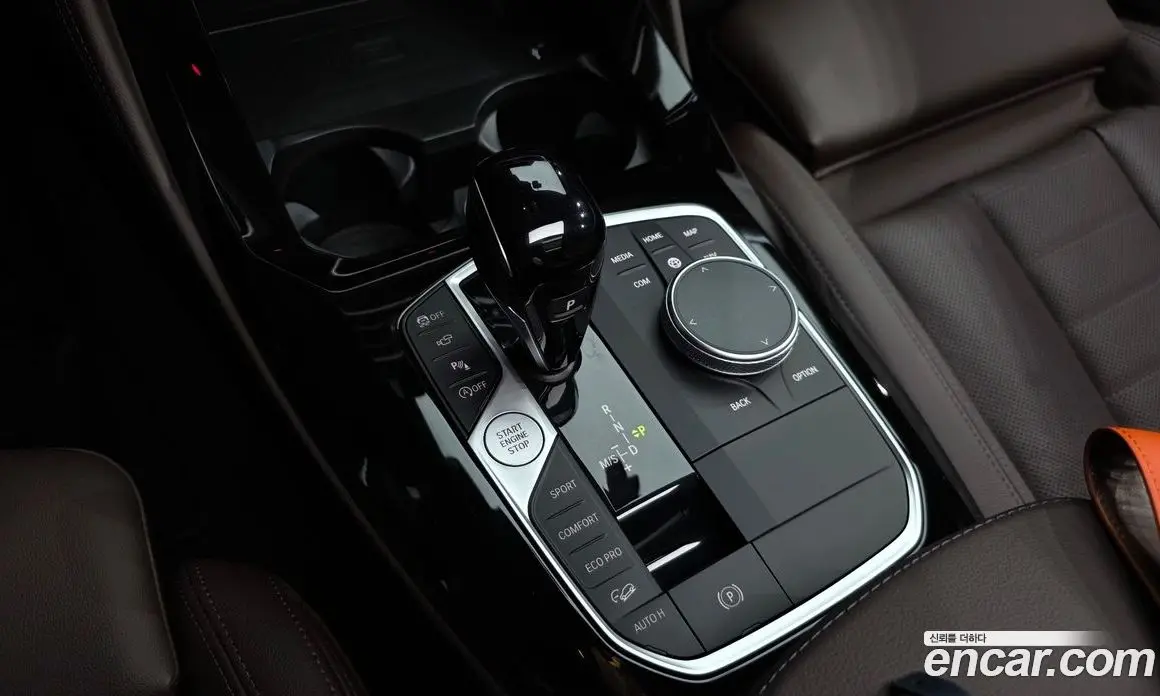 BMW X4 2025 2.0 автомат (гидро), фото 9