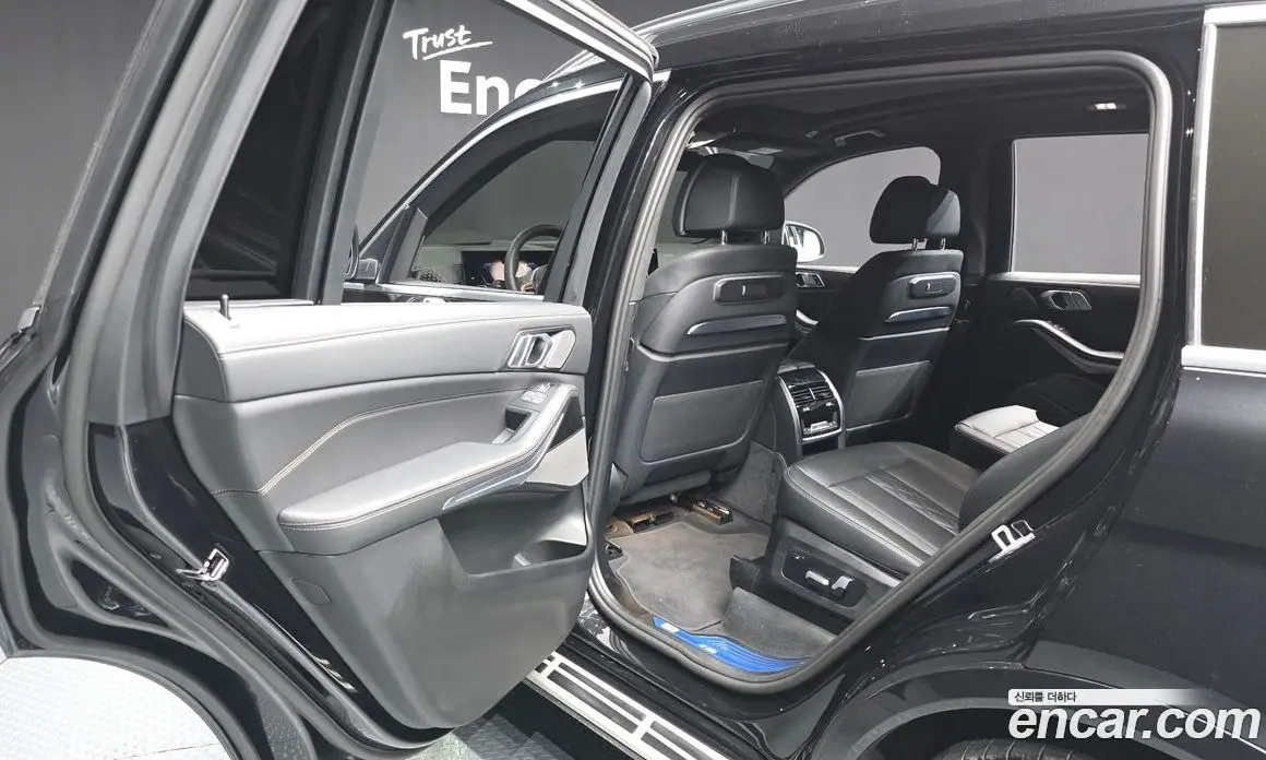 BMW X7 2025 3.0 автомат (гидро), фото 15