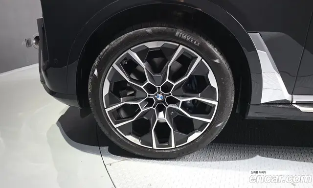 BMW X7 2025 3.0 автомат (гидро), миниатюра 4