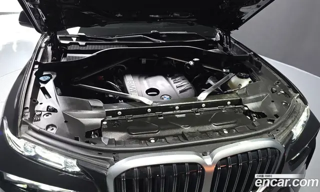 BMW X7 2025 3.0 автомат (гидро), миниатюра 5