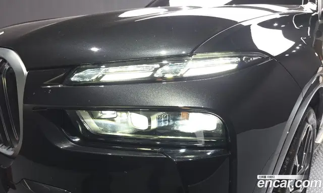 BMW X7 2025 3.0 автомат (гидро), миниатюра 7