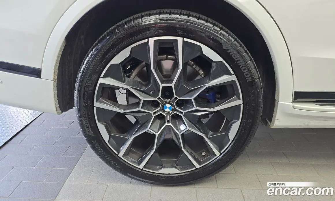 BMW X7 2025 3.0 автомат (гидро), фото 5