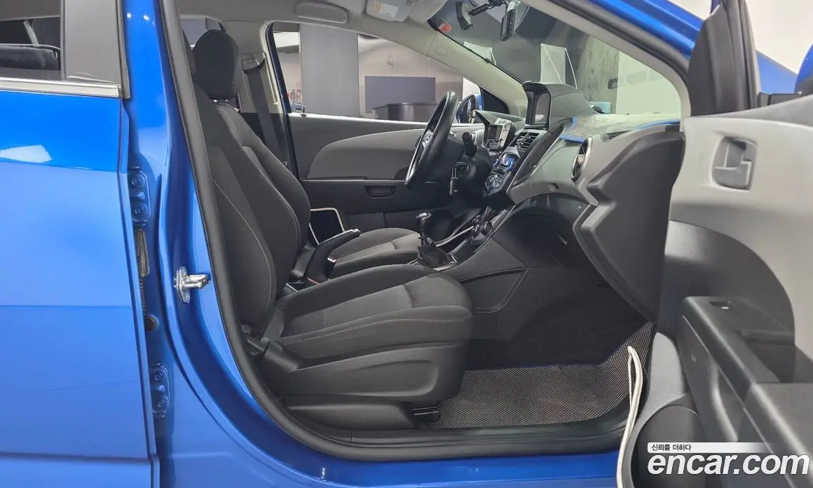 Chevrolet Aveo 2015 1.4 механика, фото 16