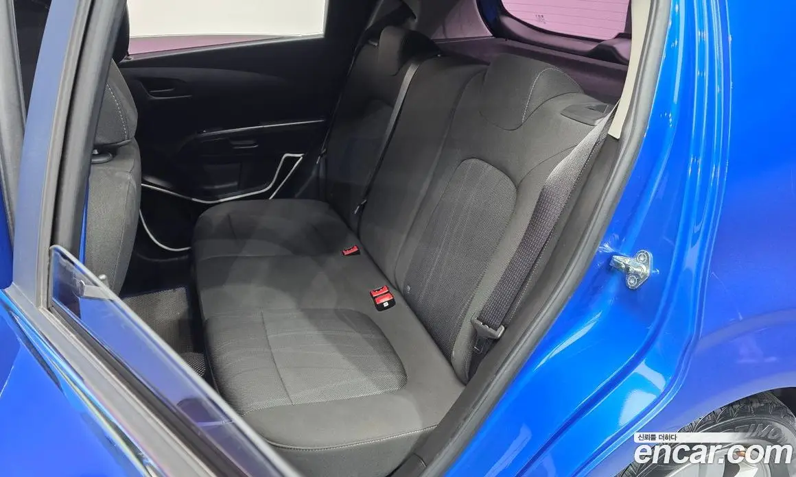 Chevrolet Aveo 2015 1.4 механика, фото 18
