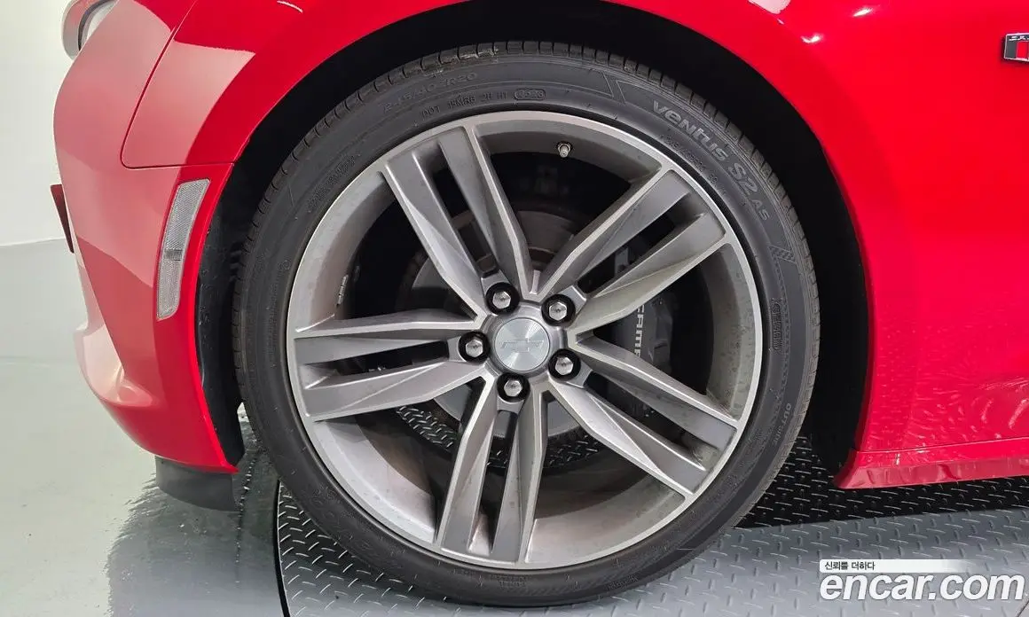 Chevrolet Camaro 2018 6.2 автомат (гидро), фото 5 Chevrolet Camaro 2018 6.2 автомат (гидро), фото 5