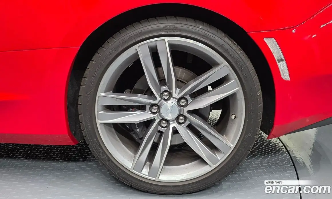 Chevrolet Camaro 2018 6.2 автомат (гидро), фото 7 Chevrolet Camaro 2018 6.2 автомат (гидро), фото 7