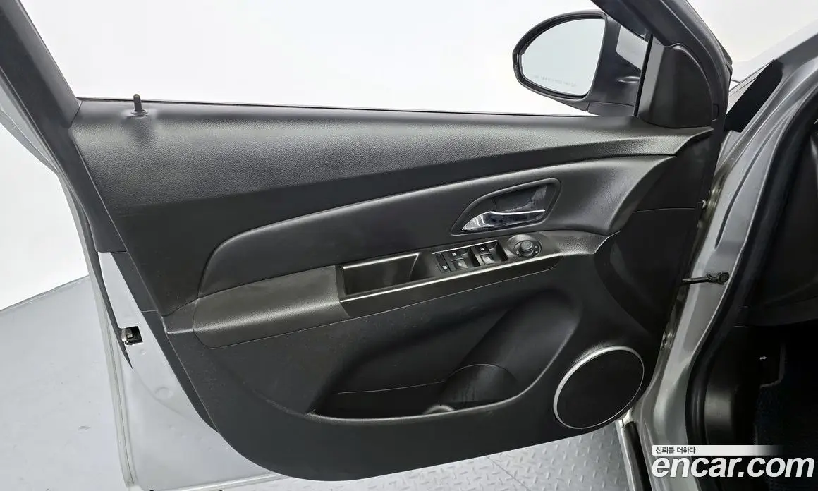 Chevrolet Cruze 2011 1.8 автомат (гидро), фото 14