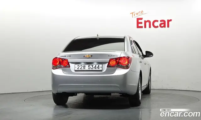 Chevrolet Cruze 2011 1.8 автомат (гидро), миниатюра 4
