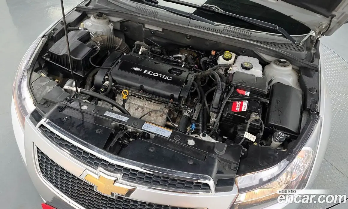 Chevrolet Cruze 2011 1.8 автомат (гидро), фото 6
