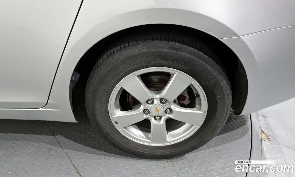 Chevrolet Cruze 2011 1.8 автомат (гидро), фото 7
