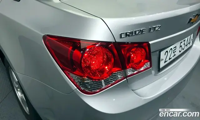 Chevrolet Cruze 2011 1.8 автомат (гидро), миниатюра 9