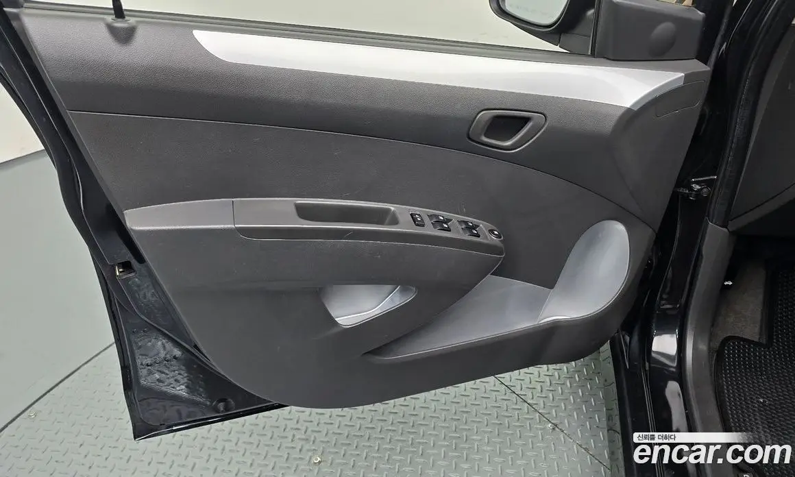 Chevrolet Spark 2014 1.0 автомат (гидро), фото 14