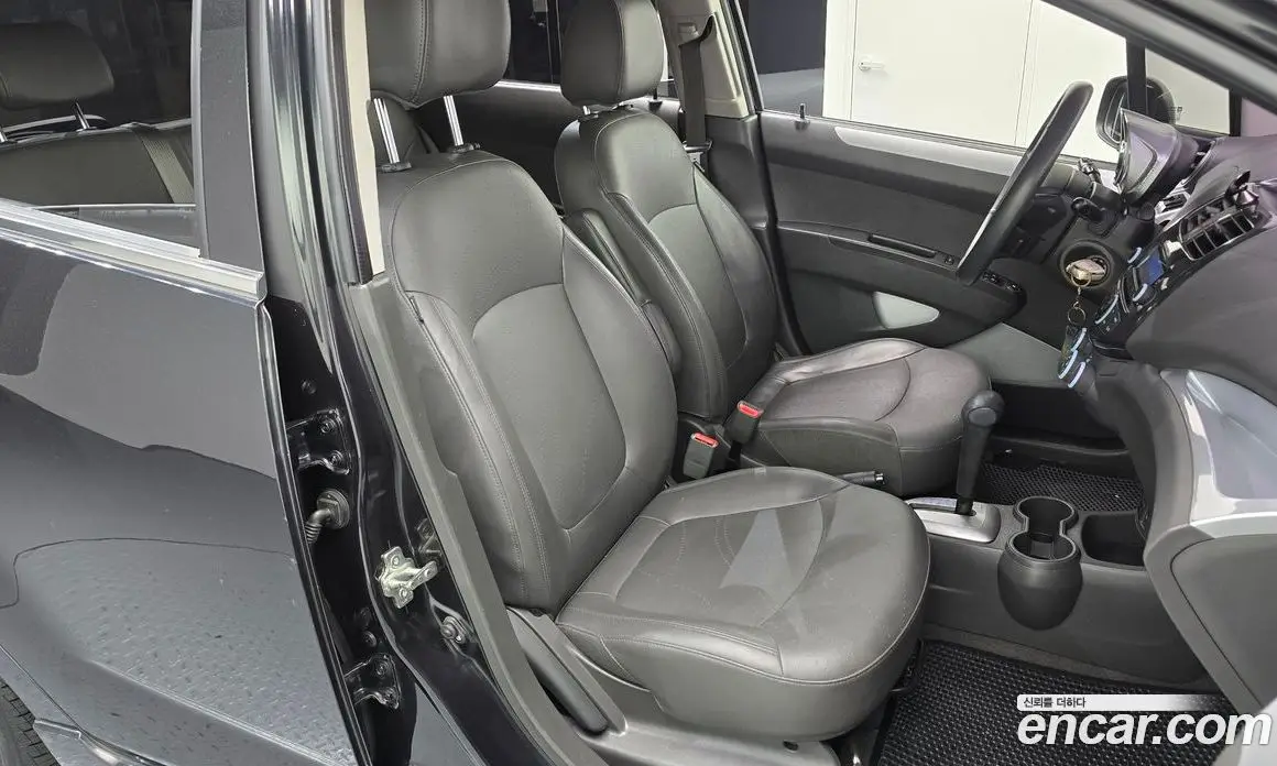 Chevrolet Spark 2014 1.0 автомат (гидро), фото 16
