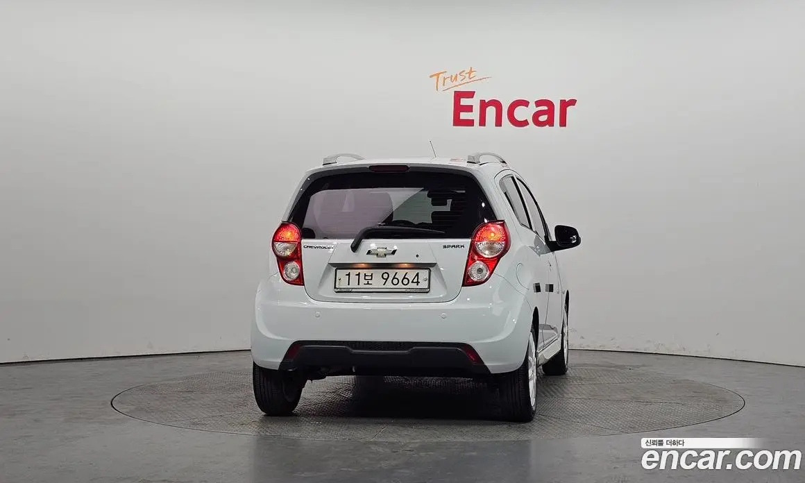 Chevrolet Spark 2015 1.0 автомат (гидро), фото 4 Chevrolet Spark 2015 1.0 автомат (гидро), фото 4