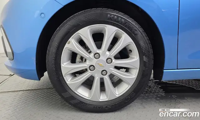 Chevrolet Spark 2015 1.0 автомат (гидро), миниатюра 5