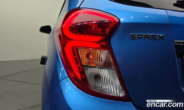 Chevrolet Spark 2015 1.0 автомат (гидро), миниатюра 9