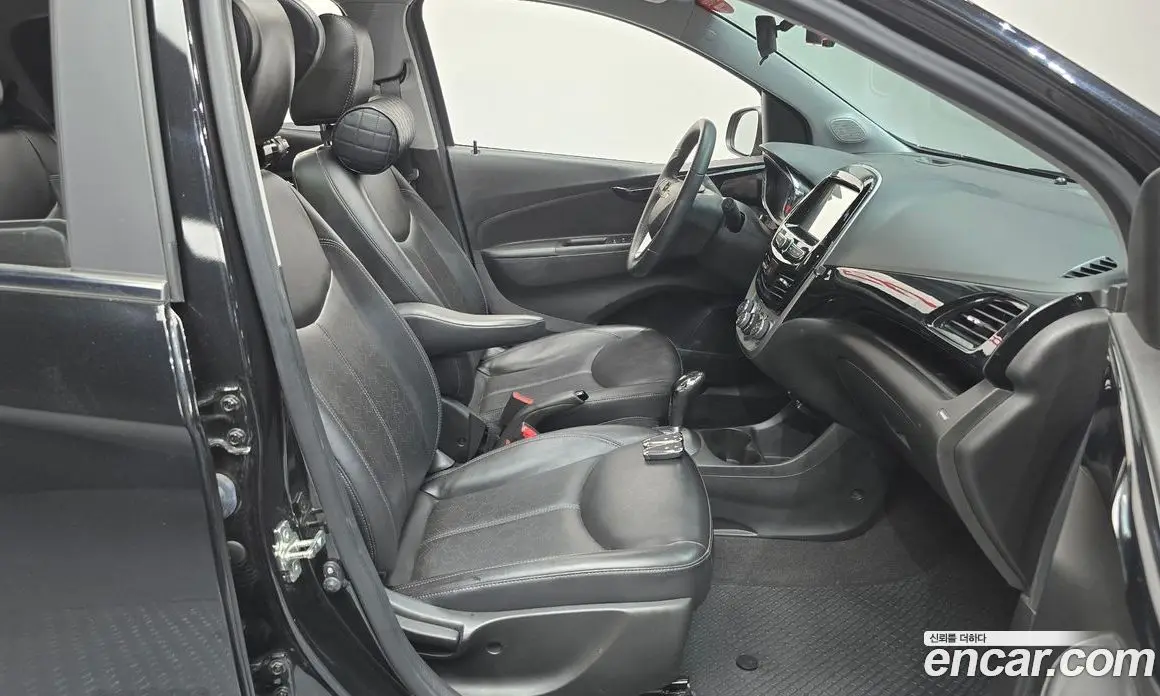 Chevrolet Spark 2016 1.0 автомат (гидро), фото 17