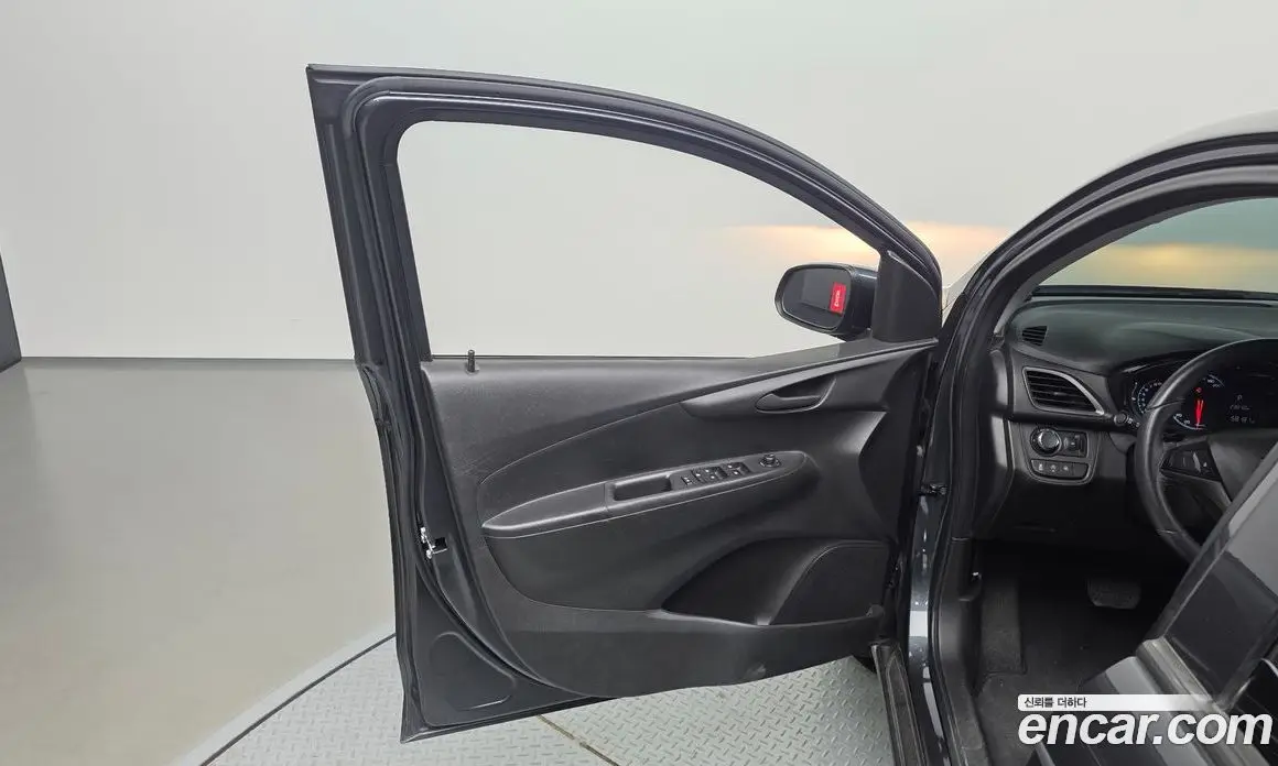Chevrolet Spark 2019 1.0 автомат (гидро), фото 14