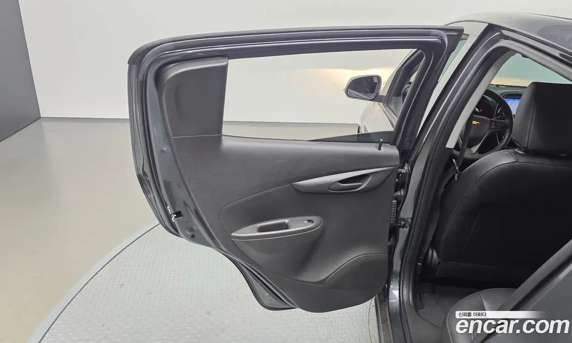 Chevrolet Spark 2019 1.0 автомат (гидро), фото 15