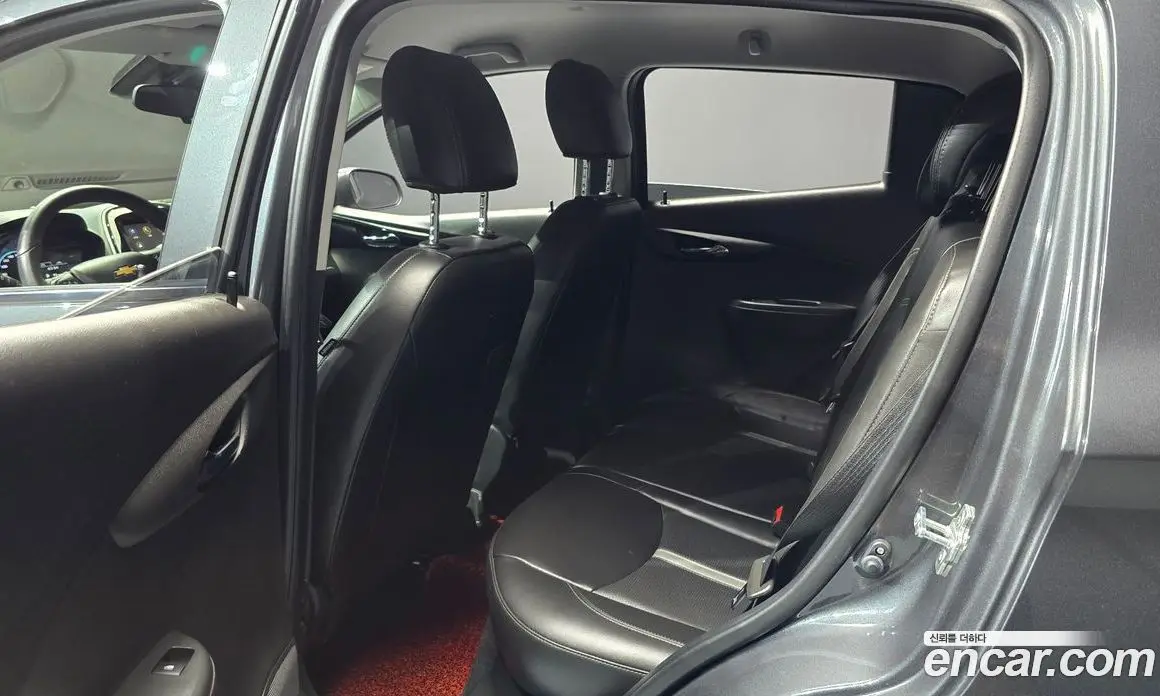 Chevrolet Spark 2022 1.0 автомат (гидро), фото 18