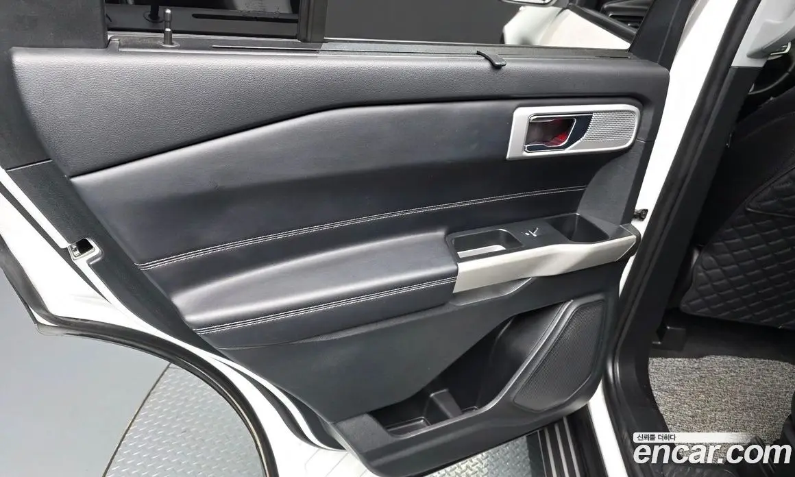 Ford Explorer 2021 2.3 автомат (гидро), фото 15