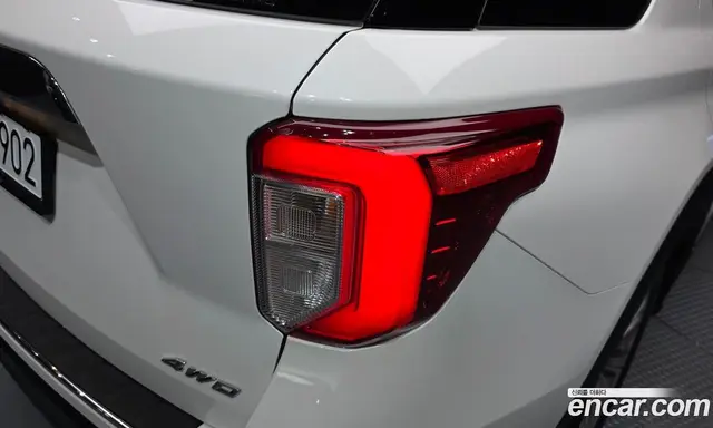 Ford Explorer 2021 2.3 автомат (гидро), миниатюра 9