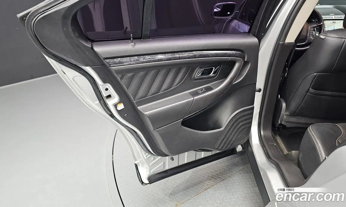 Ford Taurus 2012 3.5 автомат (гидро), фото 15 Ford Taurus 2012 3.5 автомат (гидро), фото 15