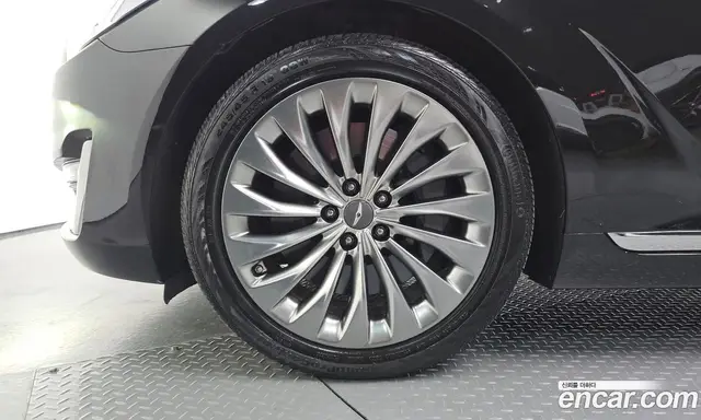 Genesis EQ900 2017 3.8 автомат (гидро), миниатюра 5 Genesis EQ900 2017 3.8 автомат (гидро), миниатюра 5