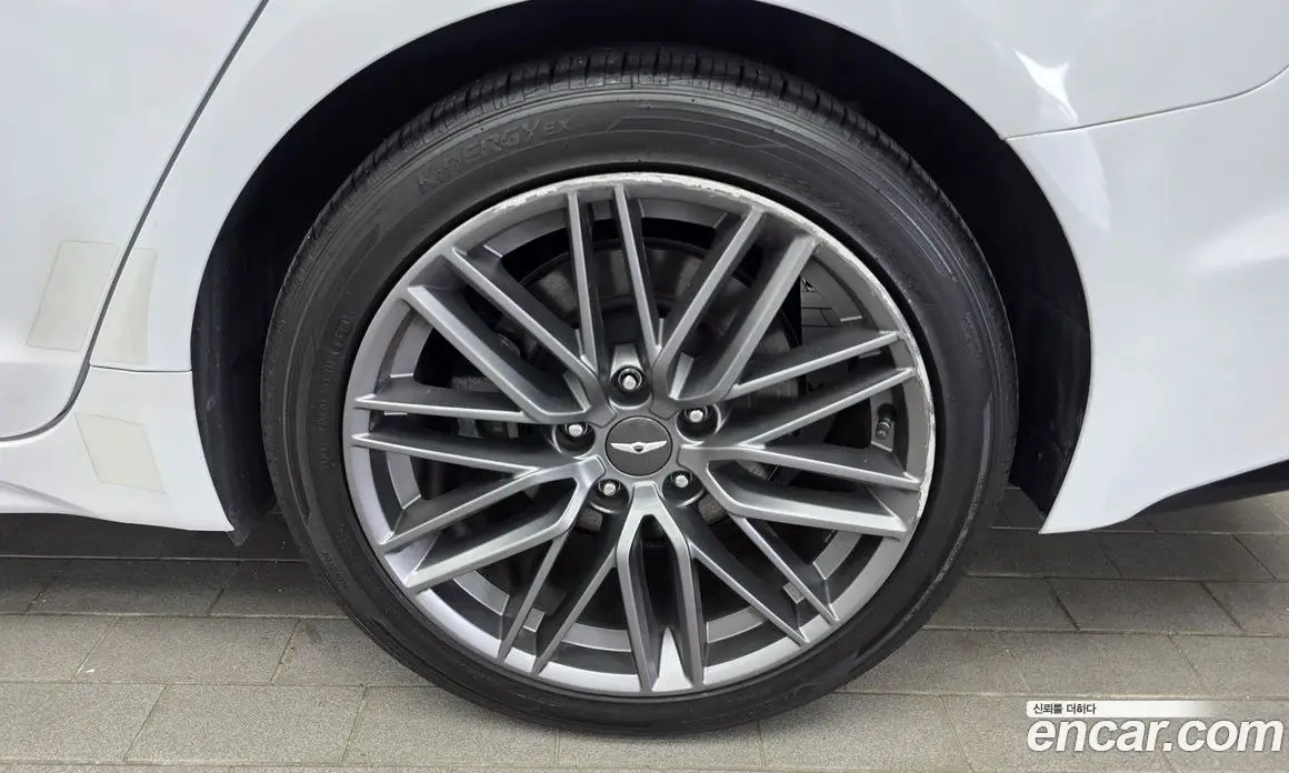 Genesis G70 2017 2.0 автомат (гидро), фото 7 Genesis G70 2017 2.0 автомат (гидро), фото 7