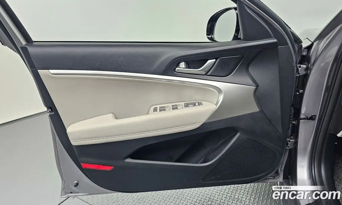 Genesis G70 2021 2.0 автомат (гидро), фото 14 Genesis G70 2021 2.0 автомат (гидро), фото 14