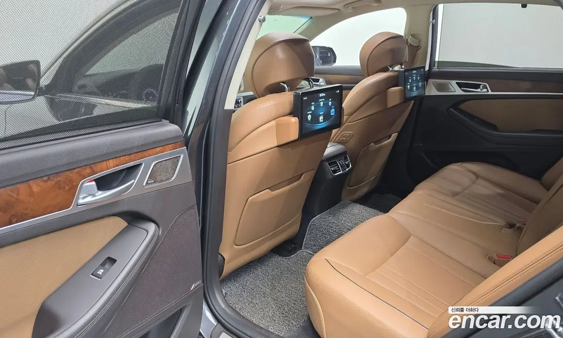 Genesis G80 2018 3.8 автомат (гидро), фото 16 Genesis G80 2018 3.8 автомат (гидро), фото 16