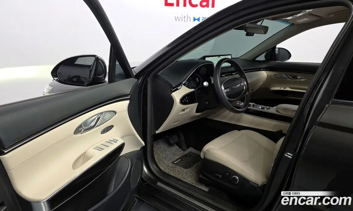 Genesis GV70 2023 2.5 автомат (гидро), фото 13