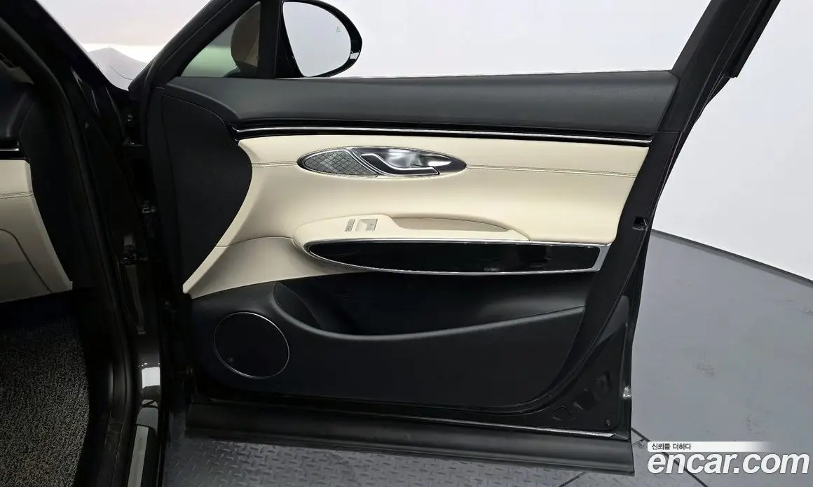 Genesis GV70 2023 2.5 автомат (гидро), фото 15