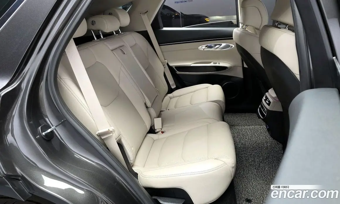 Genesis GV70 2023 2.5 автомат (гидро), фото 17