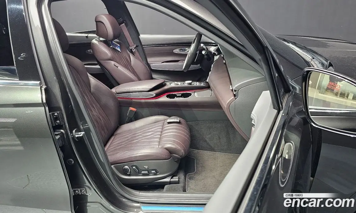 Genesis GV70 2023 3.5 автомат (гидро), фото 13 Genesis GV70 2023 3.5 автомат (гидро), фото 13
