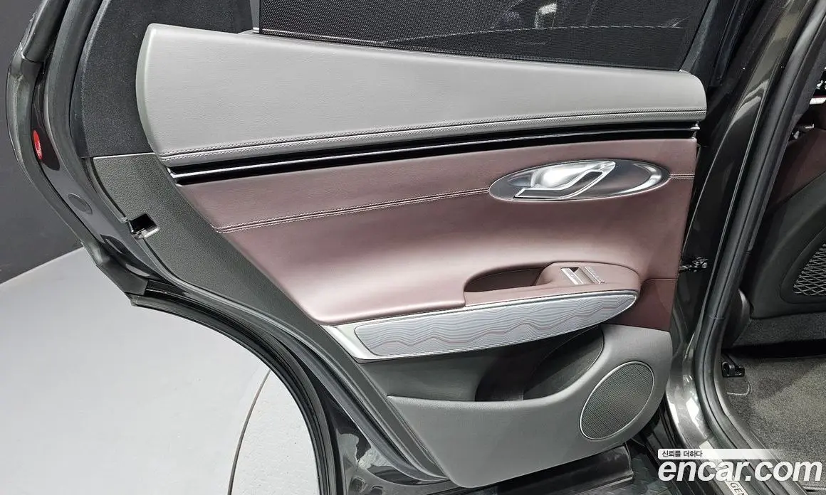 Genesis GV70 2023 3.5 автомат (гидро), фото 15 Genesis GV70 2023 3.5 автомат (гидро), фото 15