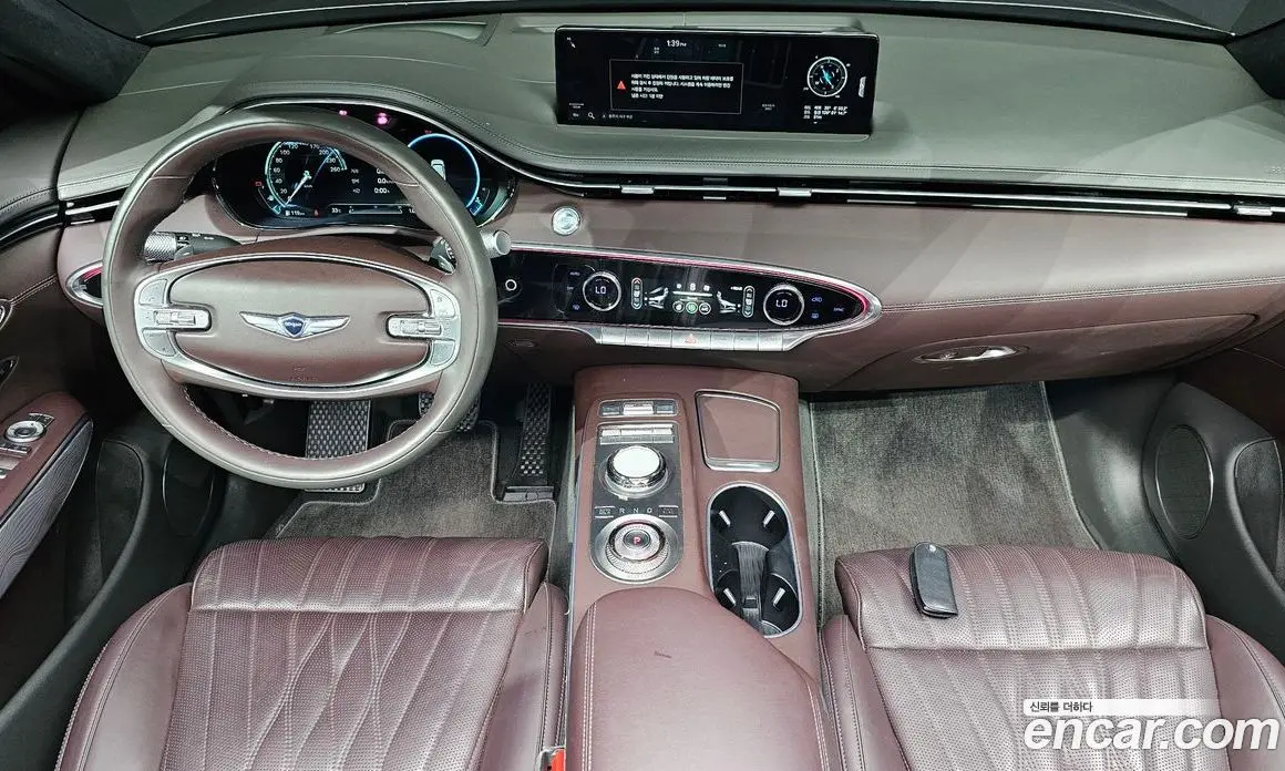 Genesis GV70 2023 3.5 автомат (гидро), фото 10 Genesis GV70 2023 3.5 автомат (гидро), фото 10