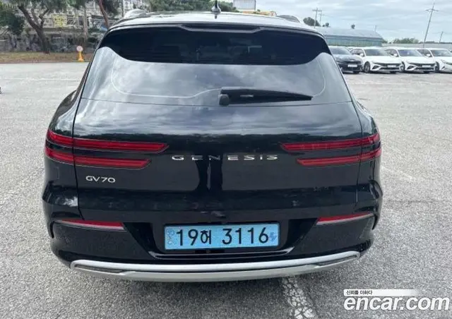 Genesis GV70 2024 1.0 автомат (гидро), миниатюра 3 Genesis GV70 2024 1.0 автомат (гидро), миниатюра 3
